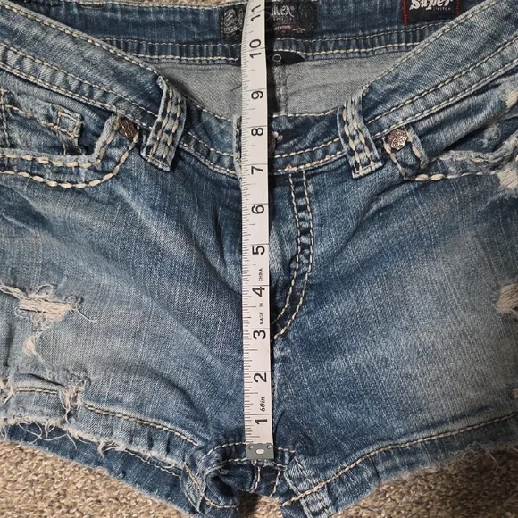 Silver Jeans Distressed Medium Blue Denim Shorts - Picture 4 of 7